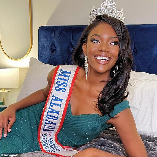Miss Alabama Zoe Suzo Bethel, 27, has died of head injuries sustained a week earlier.