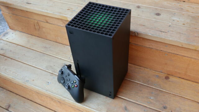 Microsoft Xbox Series X console.