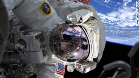 avoid & # 39;  time warp & # 39;  Living in space could help astronauts thrive on Mars