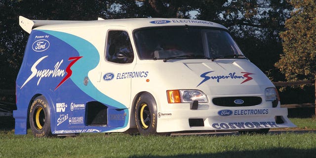 SuperVan 1994 was powered by Formula One V8.