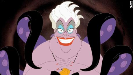 Pat Carroll voiced the character Ursula the sea witch in Disney "  The Little Mermaid "  (1989).